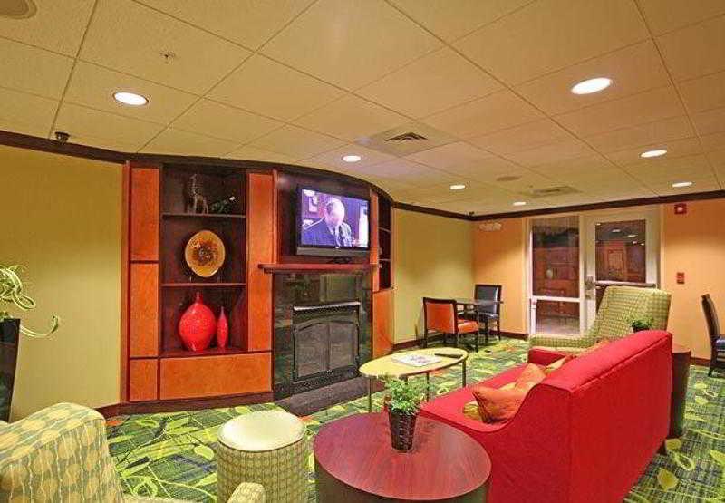Fairfield Inn And Suites By Marriott Эшборо Экстерьер фото